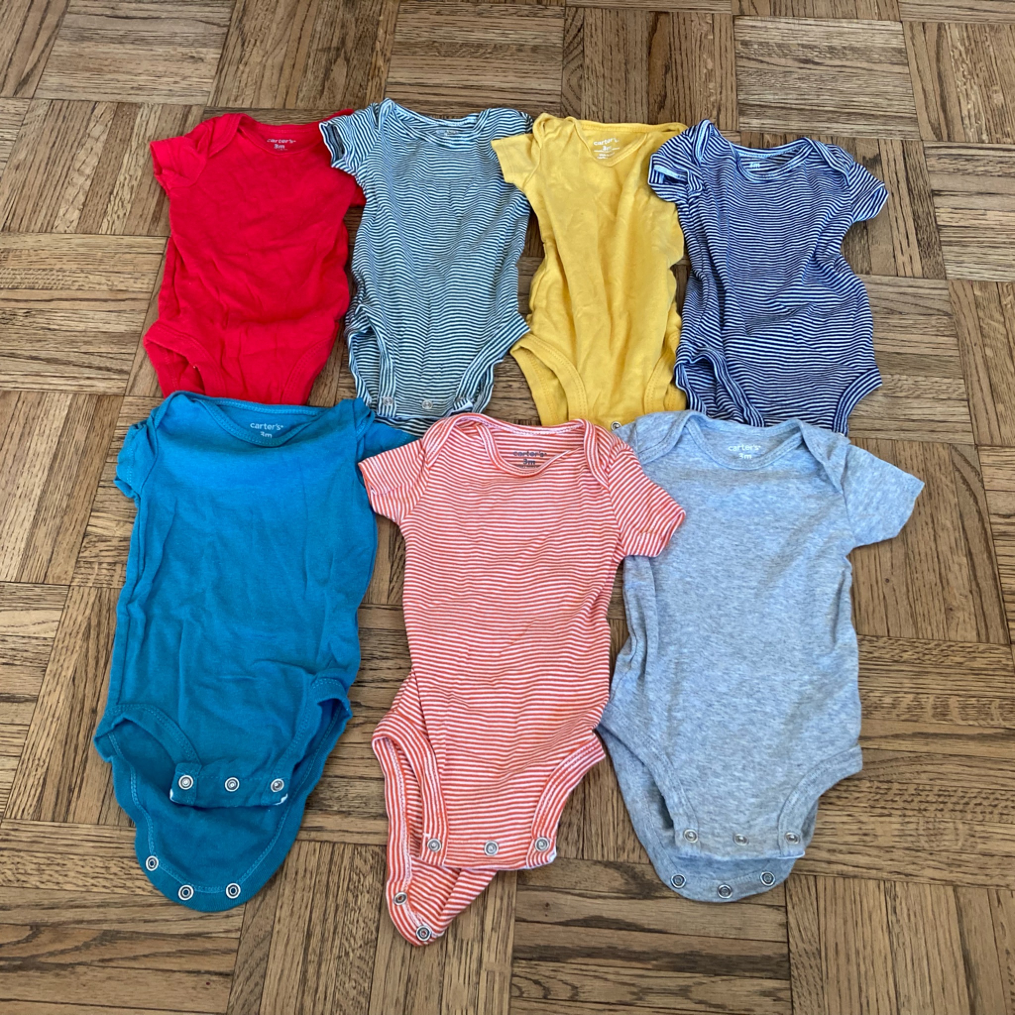 Carter's Short Sleeve Onesies 0-3 Months